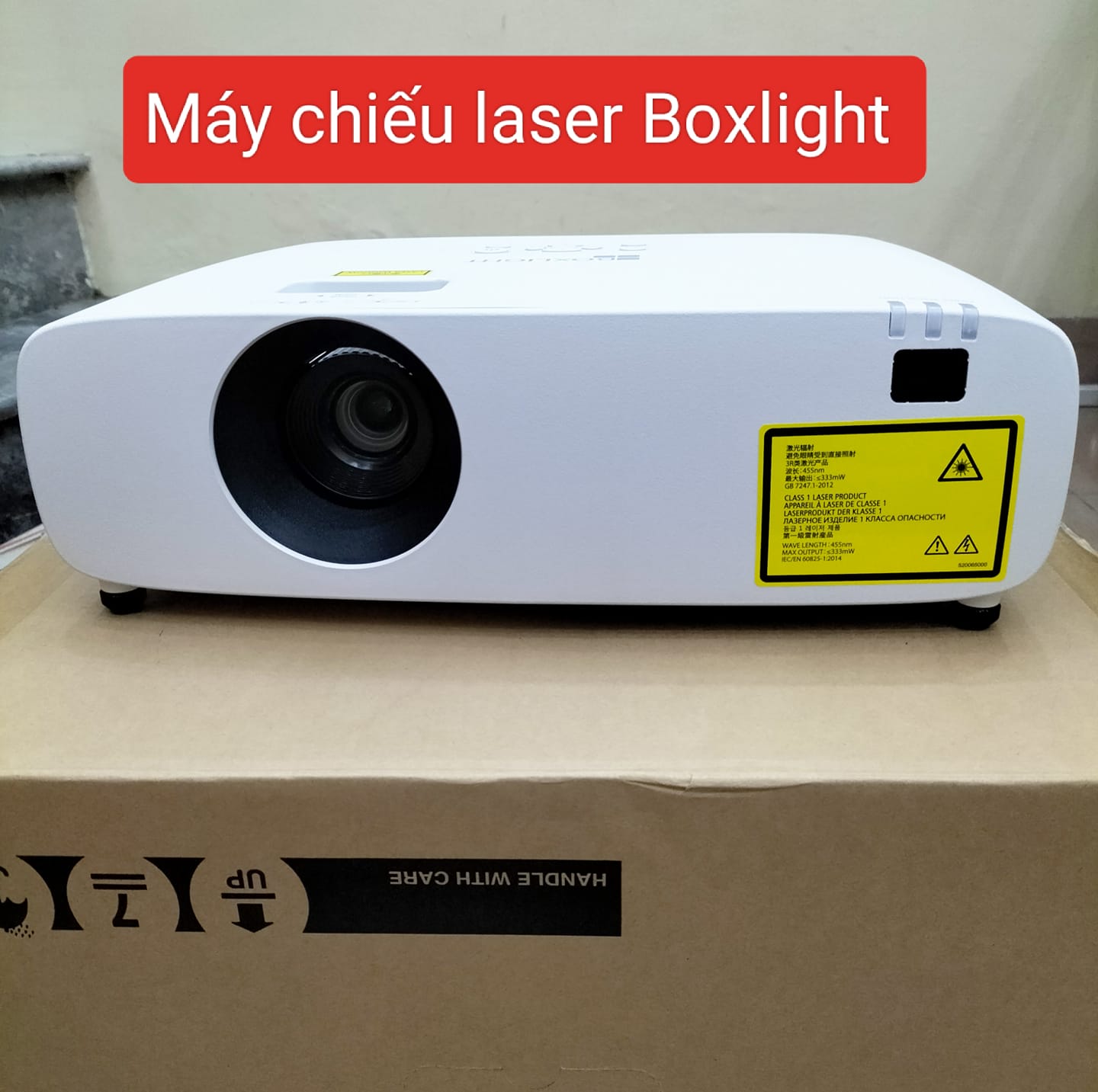 Máy chiếu Boxlight AYX402 Laser